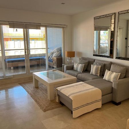 Apartamento Puerto Sotogrande Marina ภายนอก รูปภาพ